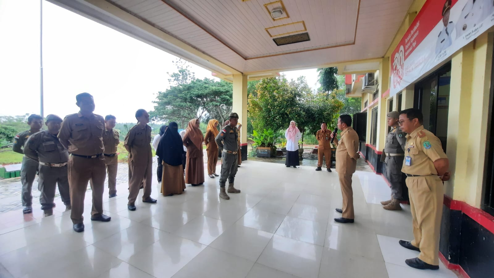 BERITA GAMBAR SIMPATIK